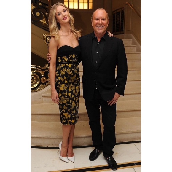 MICHAEL KORS • Black Strapless Leaf Print Dress - Picture 5 of 11